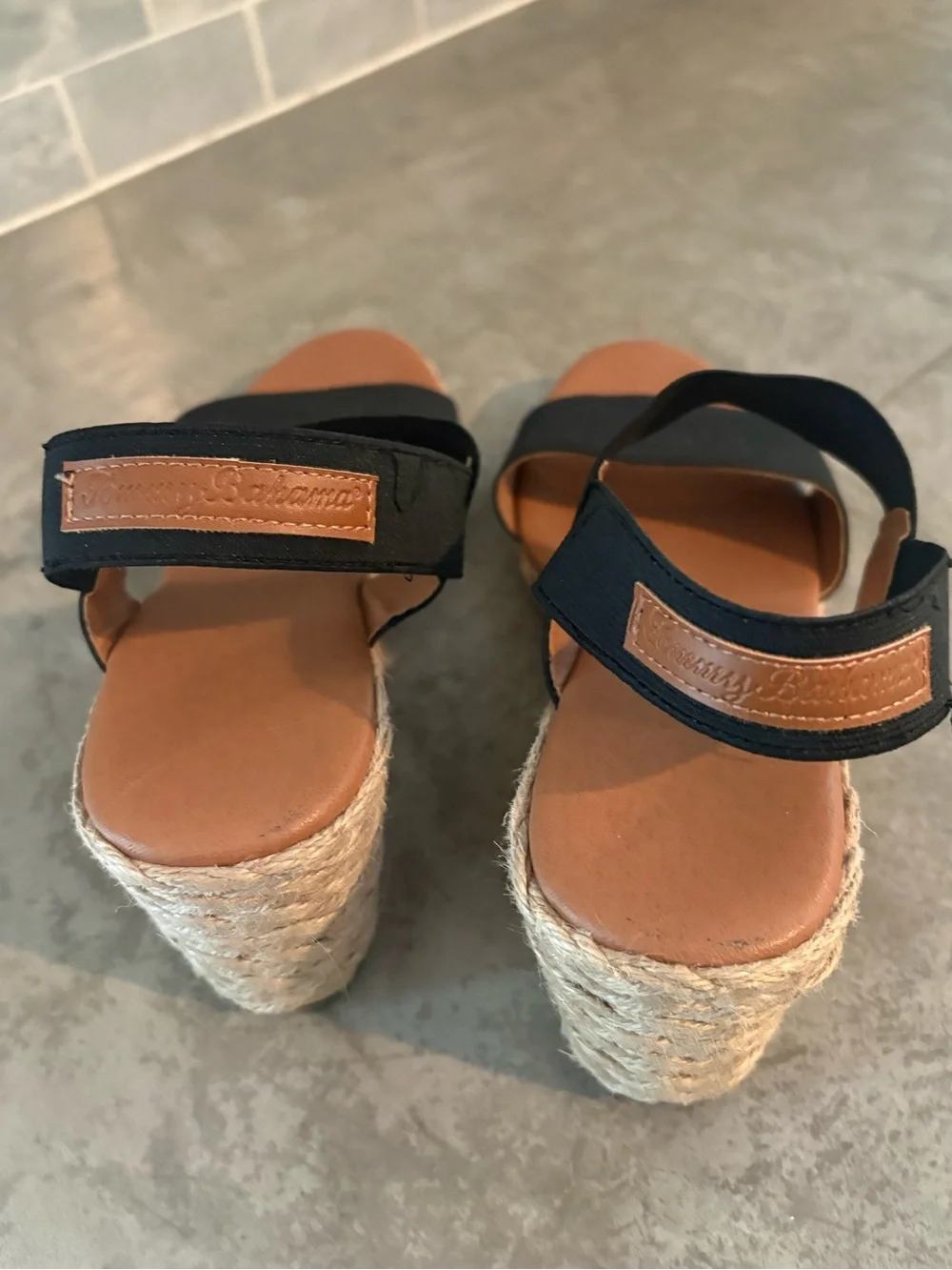 Tommy Bahama these tommy